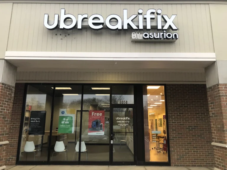 uBreakiFix Strongsville 768x576