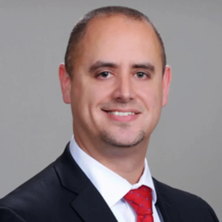 Edward Jones – Financial Advisor Jordan J Manlet 768x768