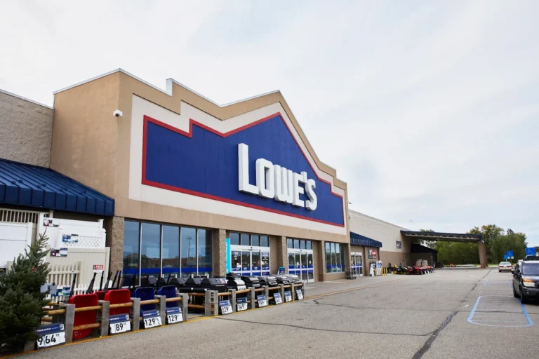 Lowes Home Improvement  768x512