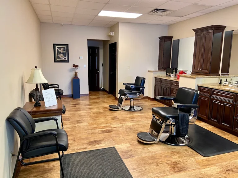 The Classic Barber Shop and Shave Parlor 768x576